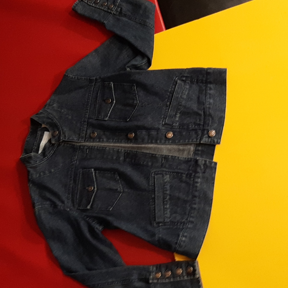 First Issue (Liz Claiborne) sz small petite jeans jacket.